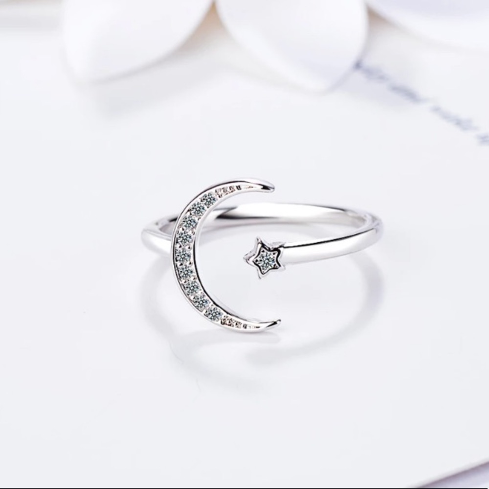 NWOT adjustable star ⭐️ ring - Picture 4 of 4